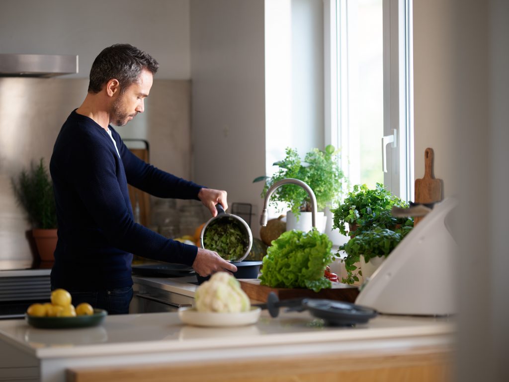 Wie bringt sich Man(n) heutzutage im Haushalt ein?