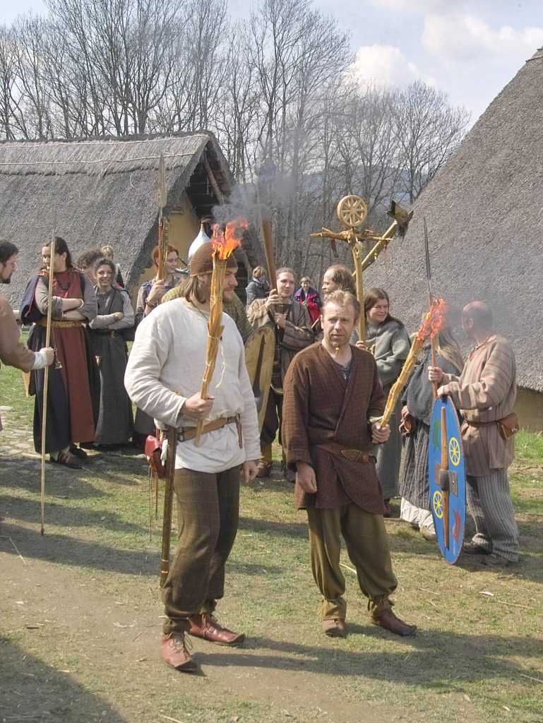 Zeitreise im Bayerischen Wald: Einmal leben wie die Kelten