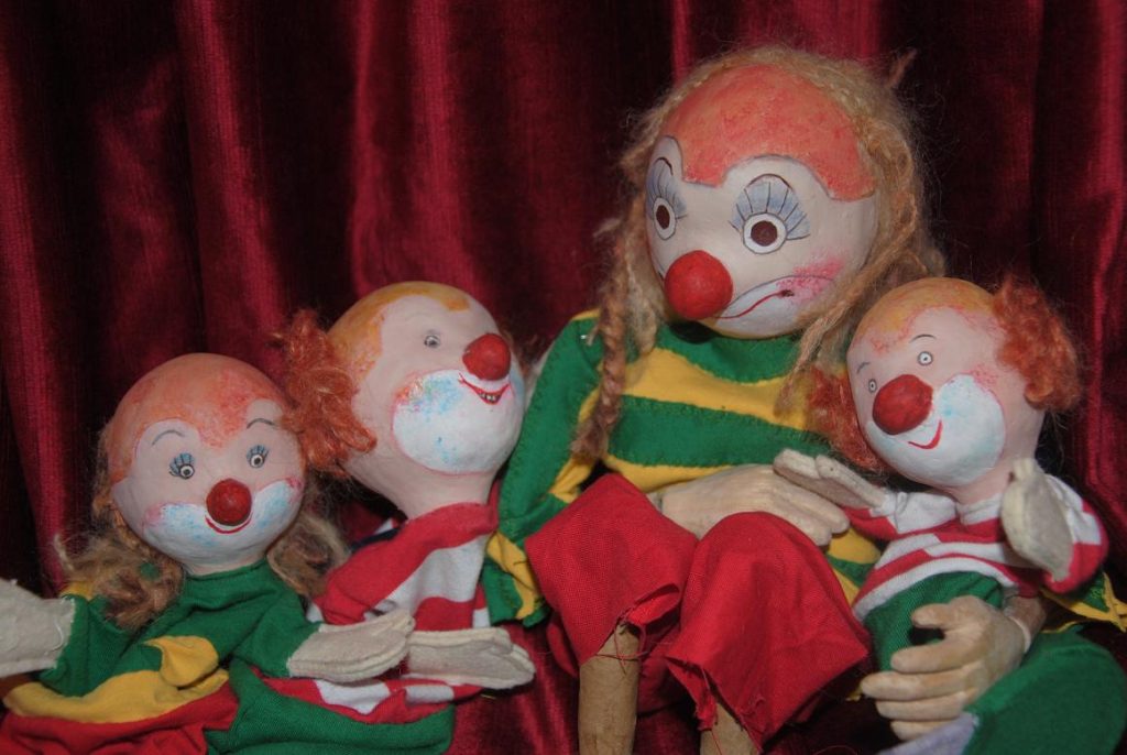 „Die dumme Augustine“ in der Conditorei Sluka