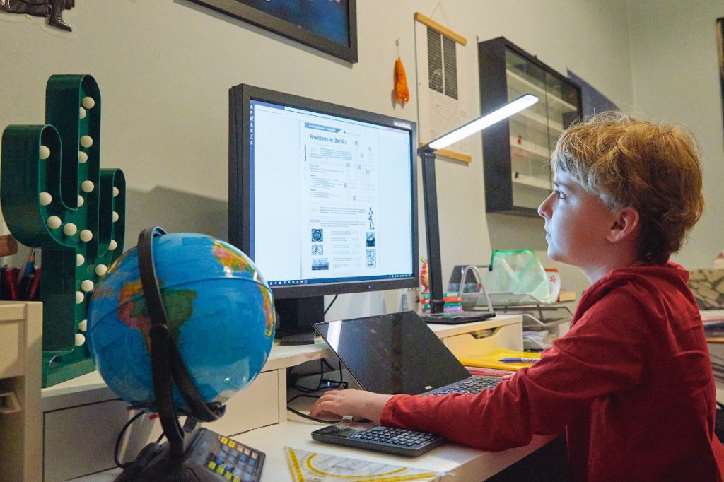 „Kinder brauchen Anleitung, wie man Fake-News erkennt“