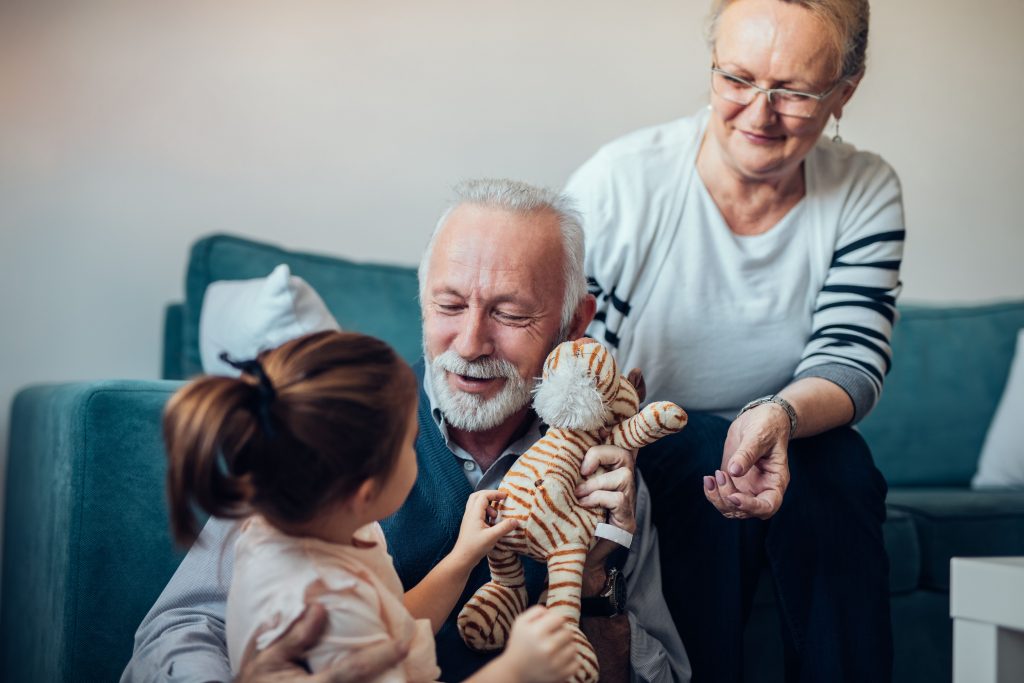 Kolumne: Was zeichnet die Kinderbetreuung durch Großeltern aus?
