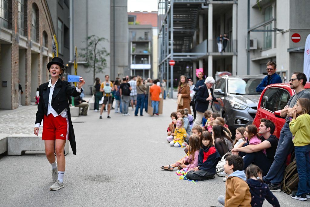 FAVORITE FALL: Zehn Tage Kunst und Kultur im Zehnten