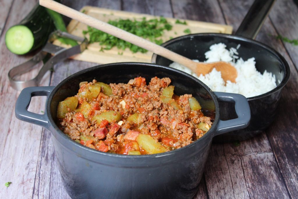 Die Frau am Grill: Geschmorte Gurken mit Reis