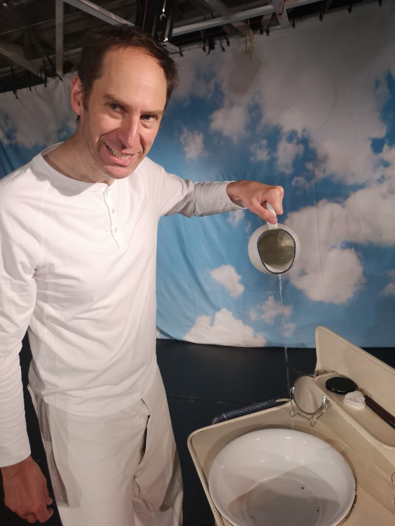 THEO zeigt Tim Crouch‘s Ein-Personen-Stück „Ich, Malvolio“