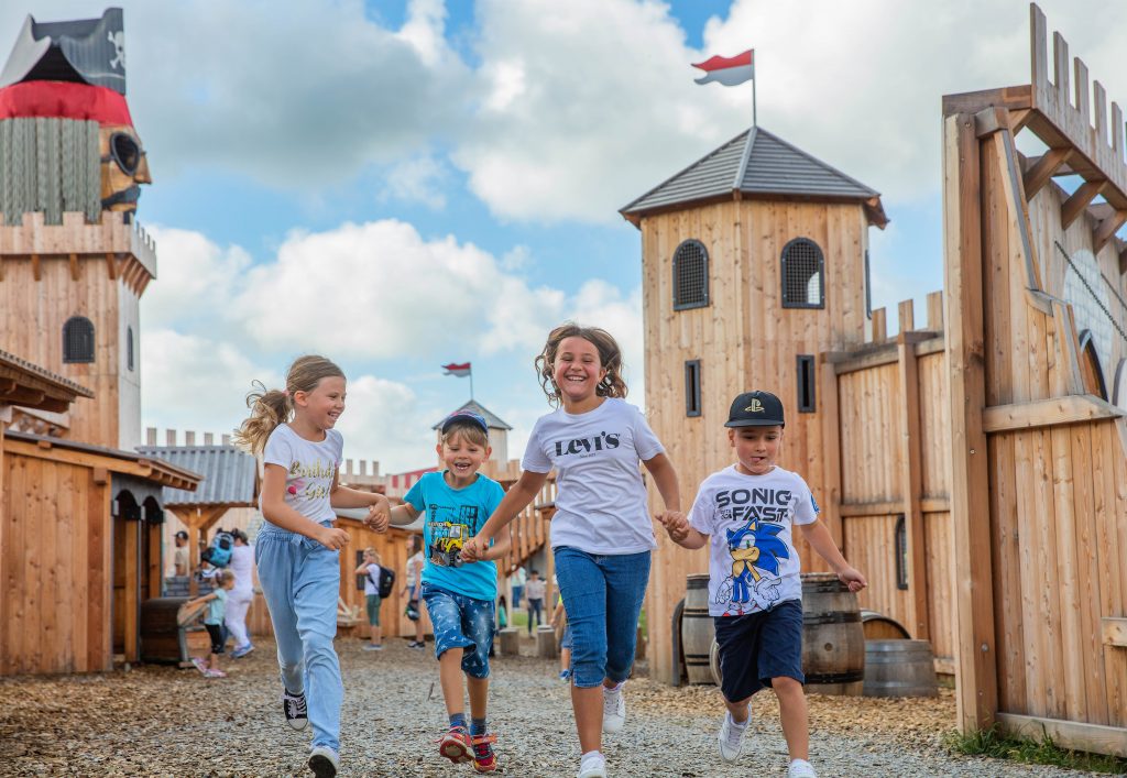 Dinosaurier erobern das IKUNA Naturresort