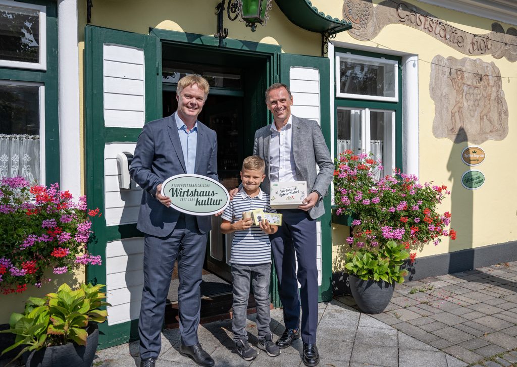 400 neue Spielekisterl: Spiel und Spaß im Wirtshaus