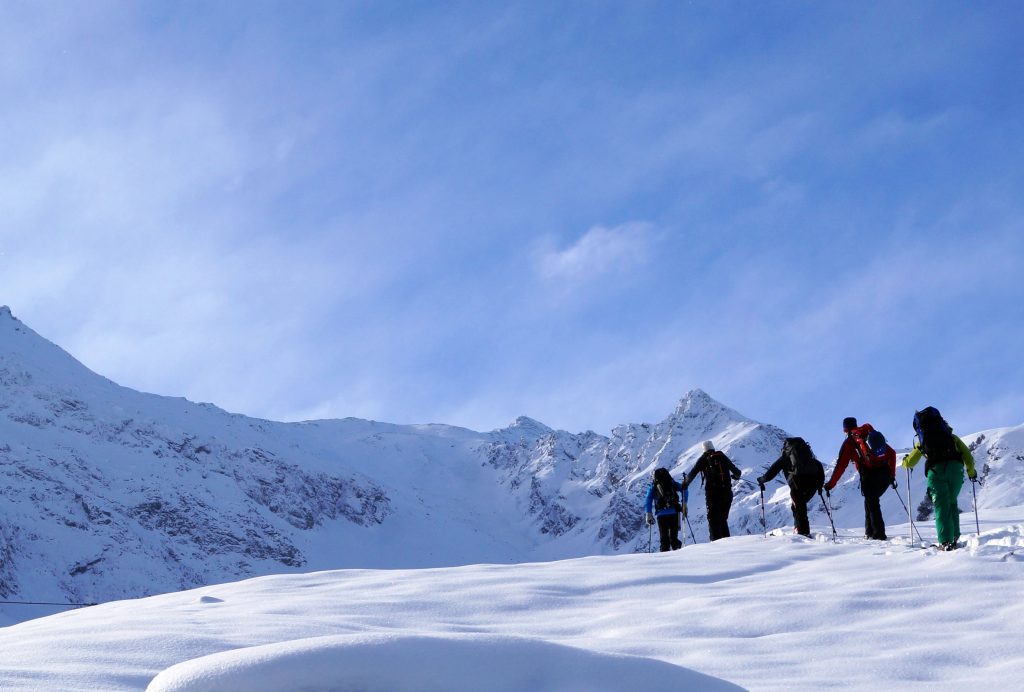 Skitouren: Mit Rücksicht am Berg unterwegs sein