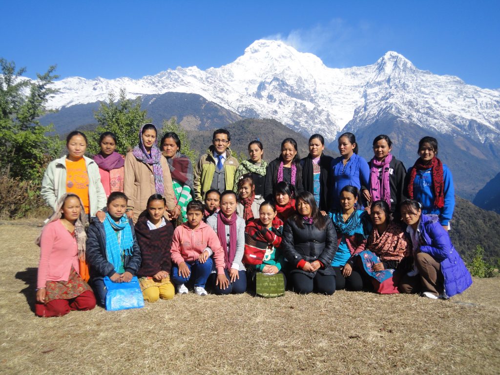 Sozialprojekt in Nepal: Helfende Hände statt betender Lippen