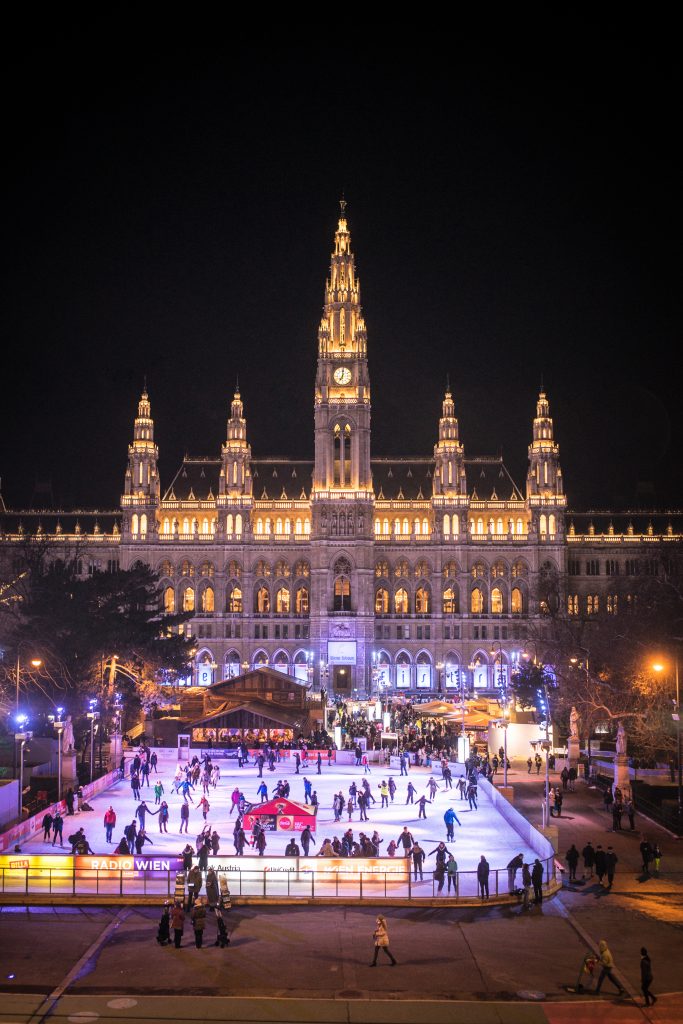 Coole Überraschung: Wiener Eistraum startet am 24. Dezember