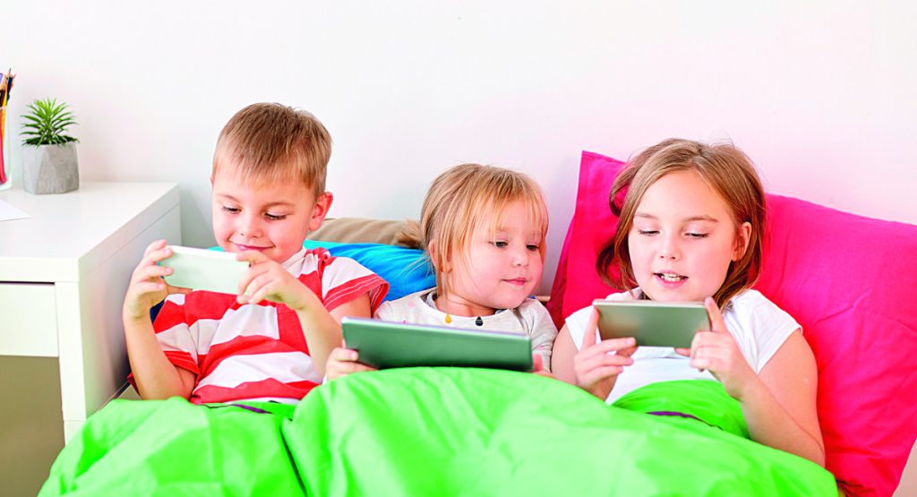 Medienkonsum von Kleinkindern: Empfohlene Grundregeln & Tipps für Eltern