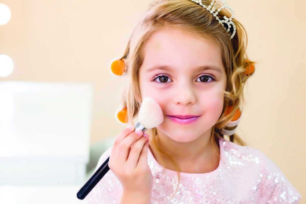 Mama, darf ich mich schminken?