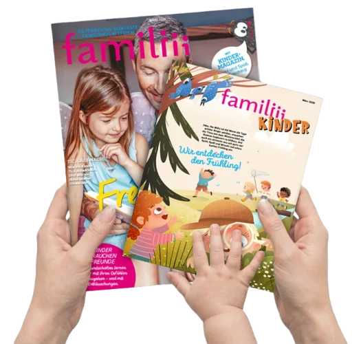 Hands_holding_magazine